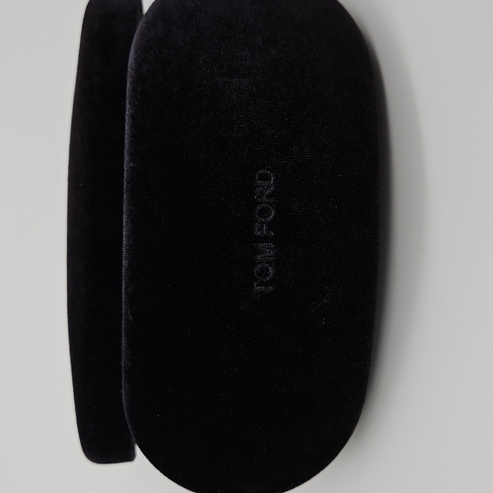 Tom Ford Dark Frame Sunglasses with Case - Picture 5 of 7